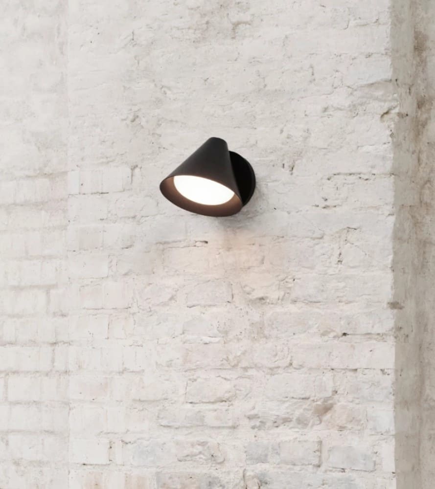 Keglen Wall Light