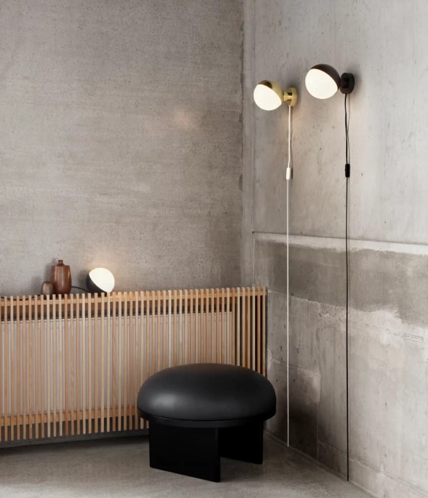 VL Studio Wall Light