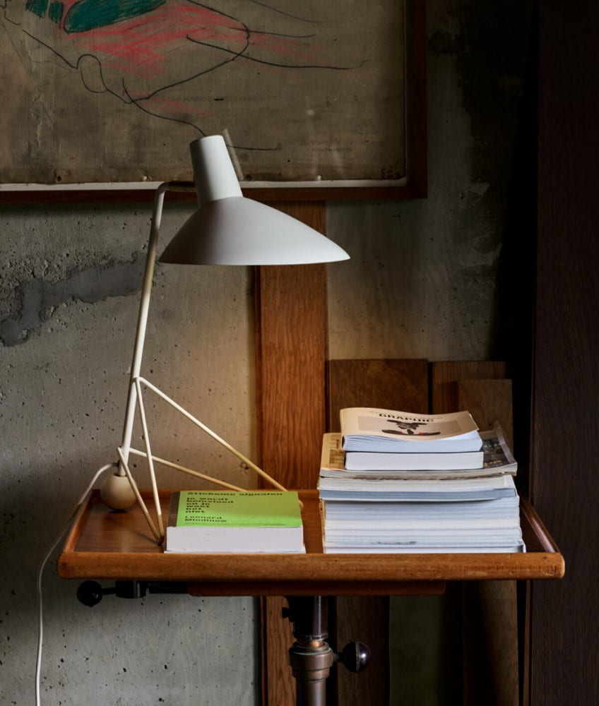 Tripod Table Lamp