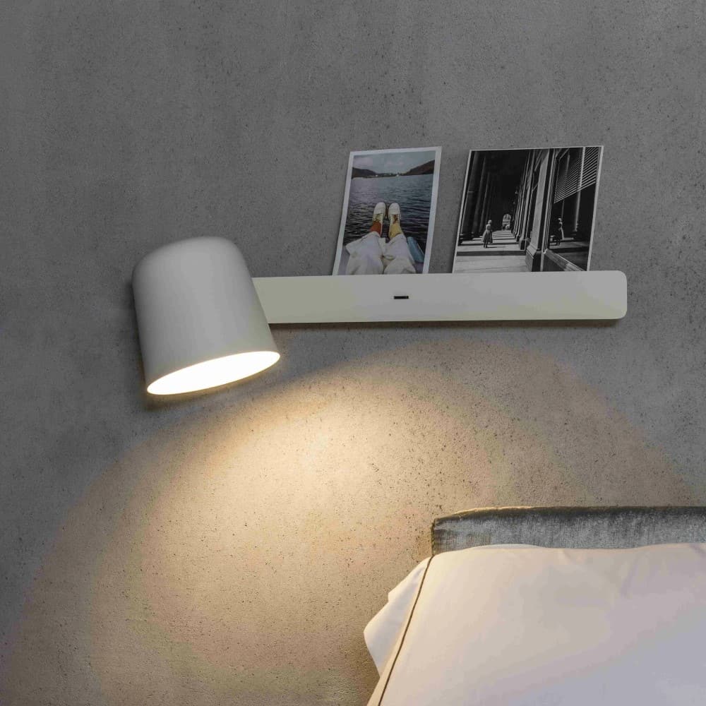 Tila Wall Light               