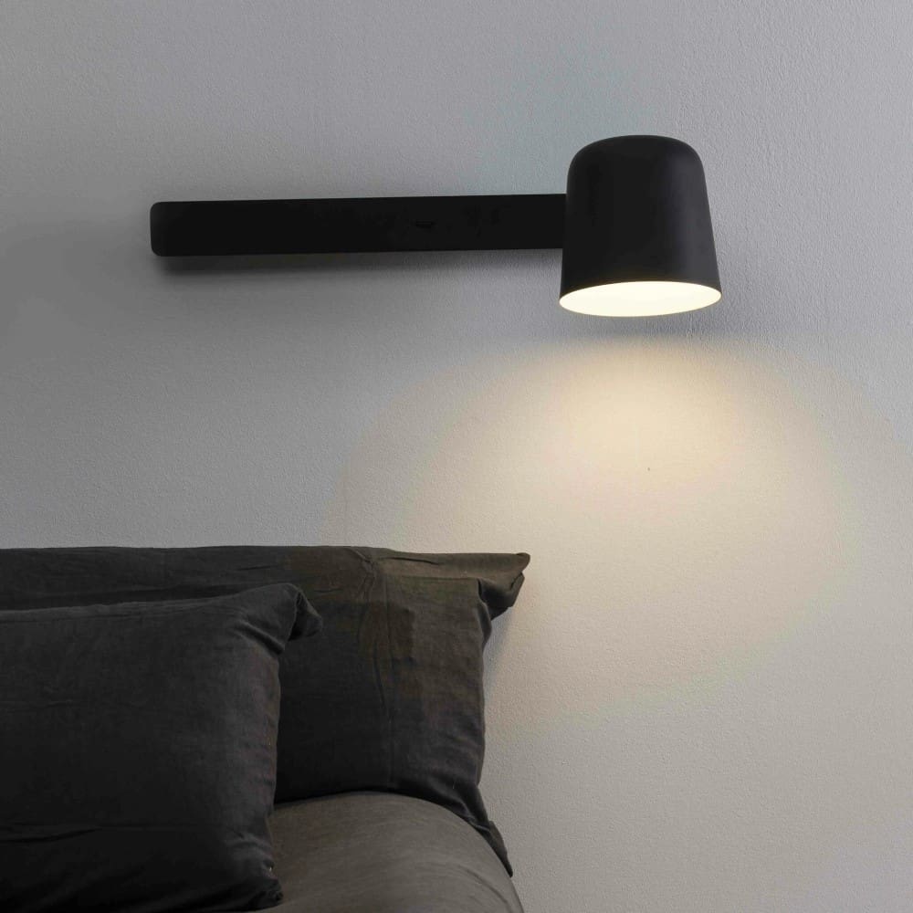 Tila Wall Light               