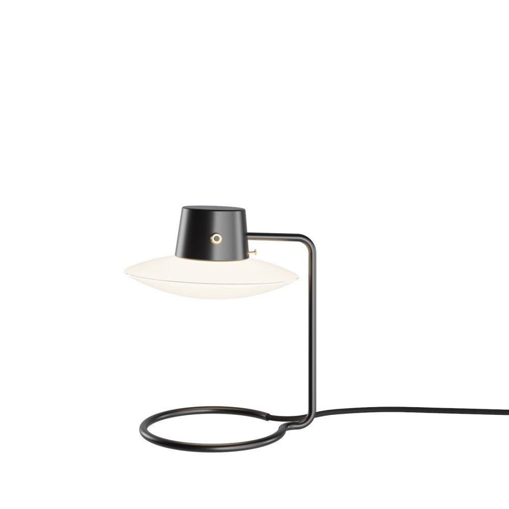 Louis Poulsen AJ Oxford Table Lamp | lightingonline.eu